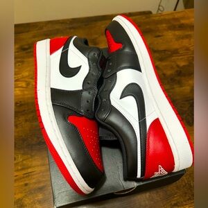 Air Jordan 1 Low “Bred Toe” .. size 13